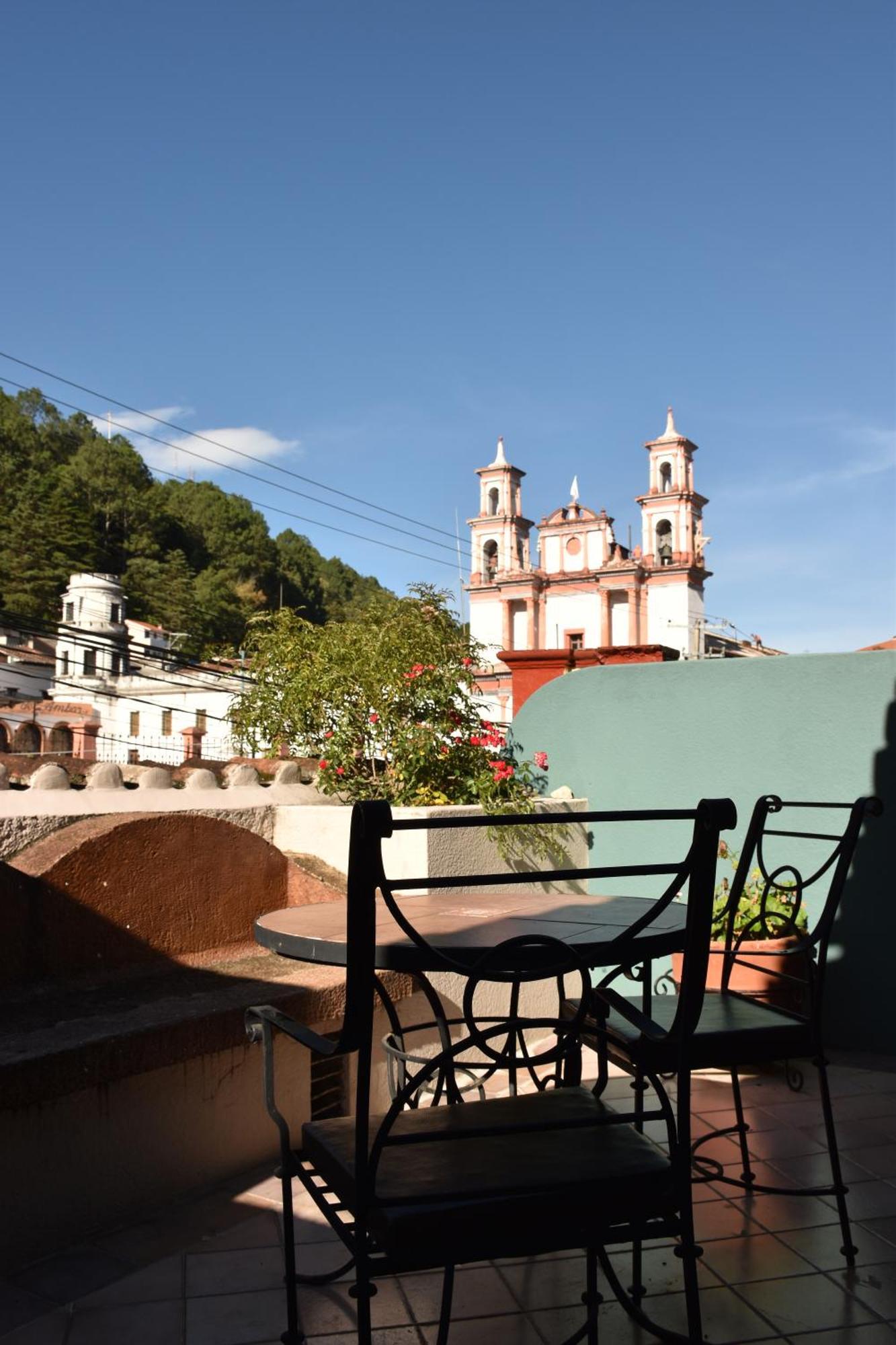 ホテル マンション デル ヴァレ San Cristóbal de Las Casas エクステリア 写真